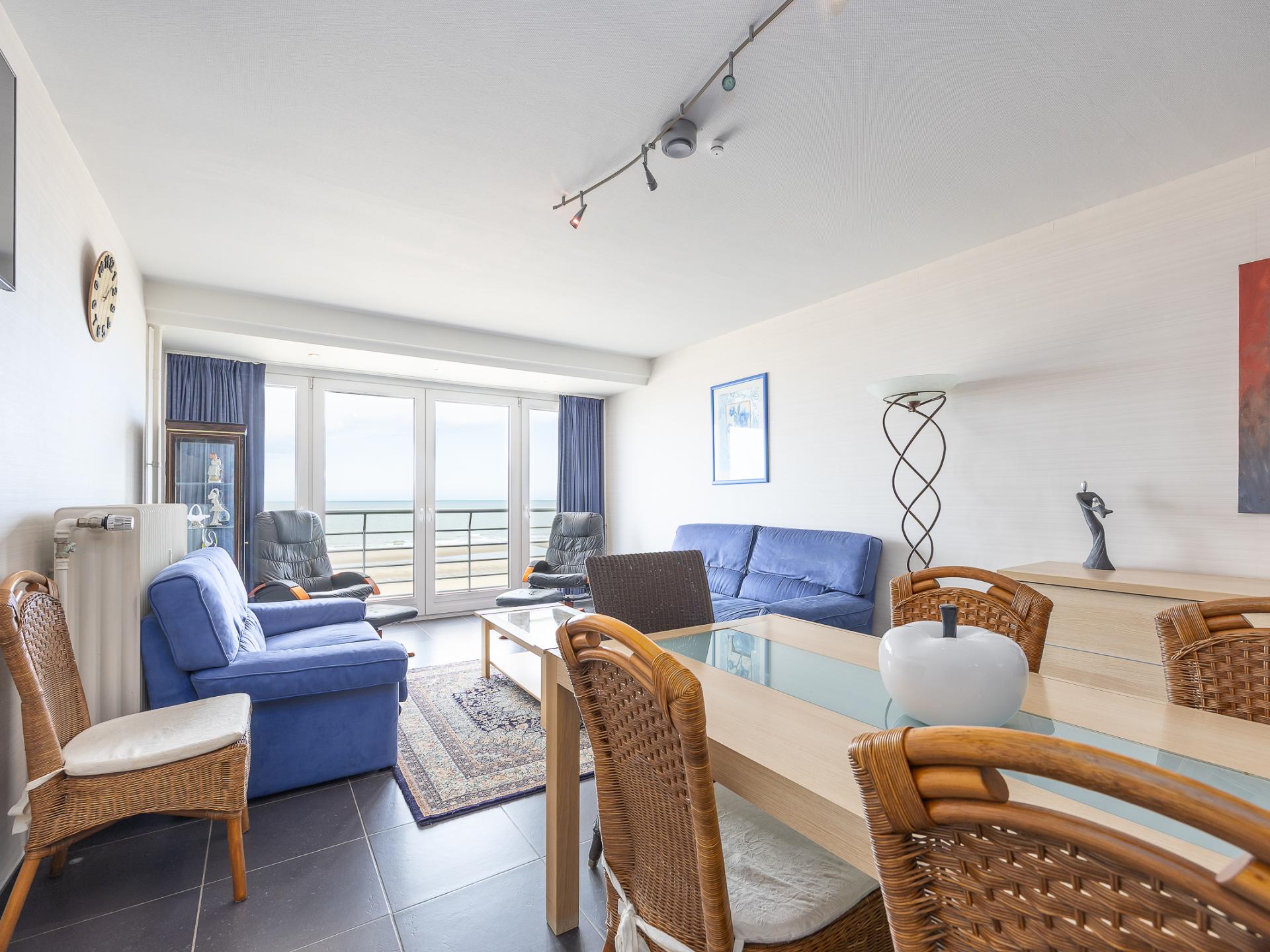 Studio op de 3e verdiep met fenomenaal zeezicht