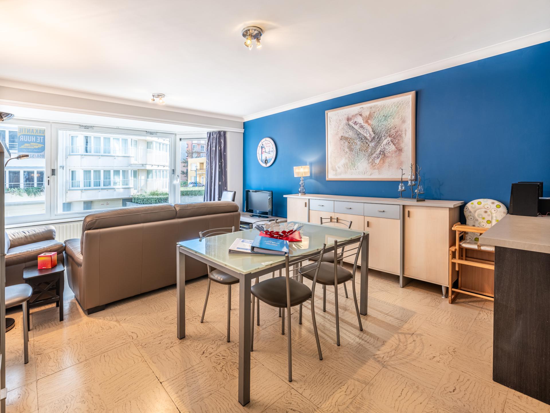Verzorgd appartement met zijdelings zeezicht