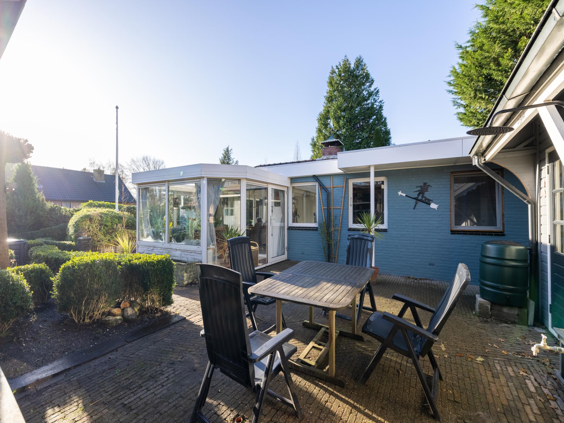 Top plek met serre en met sauna en bij t Wad
